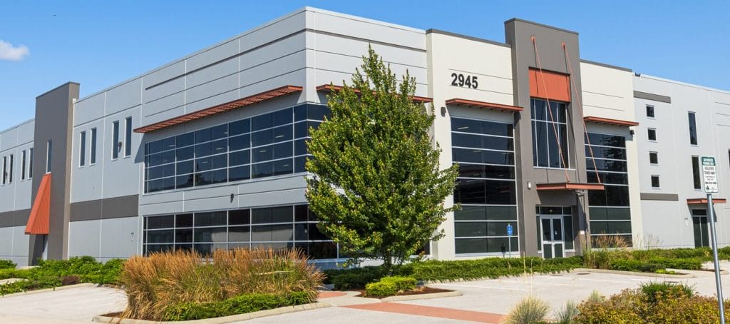 How much does it cost per square foot to paint a building?