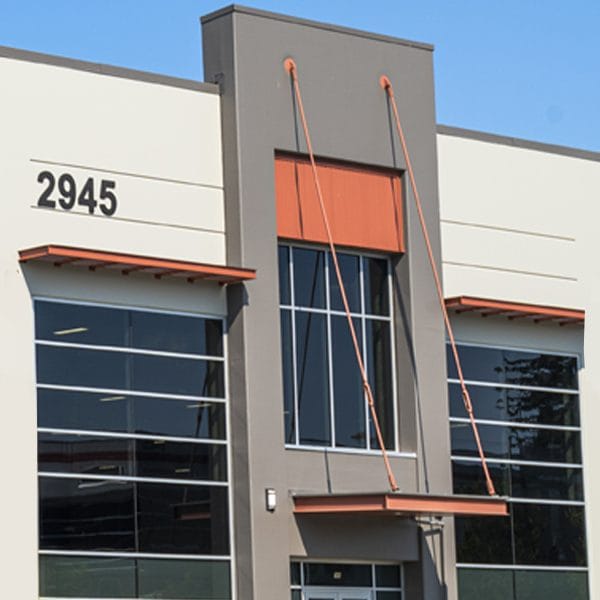 How much does it cost per square foot to paint a building?
